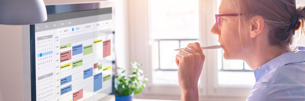 Your best productivity app depends on your business goals App on mobile phone for time organization