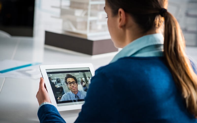 Polycom + Microsoft: Make Video Simple Polycom + Microsoft: Make Video Simple