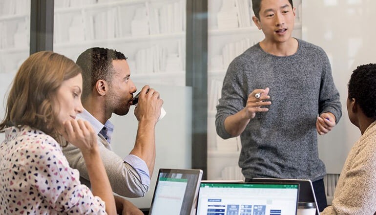 Sxplore how Azure Synapse helps organizations build, manage and maintain universal intelligence Business team using Azure Synapse to maintain data intelligence. DaaS, Microsoft Surface, Microsoft Surface education, remote learning