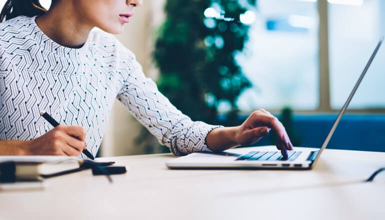 Align your UX team with the values of scrum Scrum master reviewing teams kanban board to organize project and quickly make changes. to self-organize and make changes quickly, Agile principles