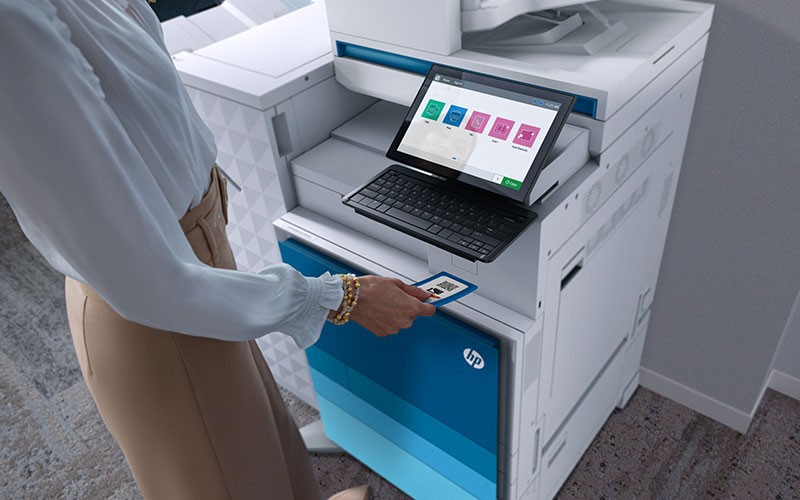 HP secure printing HP user using printer device