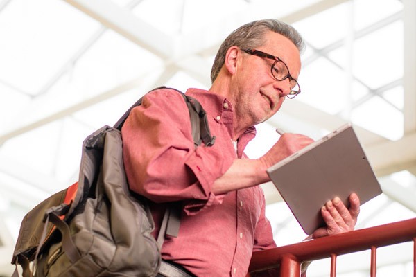 Your mobile IT platform IT executive on business tablet