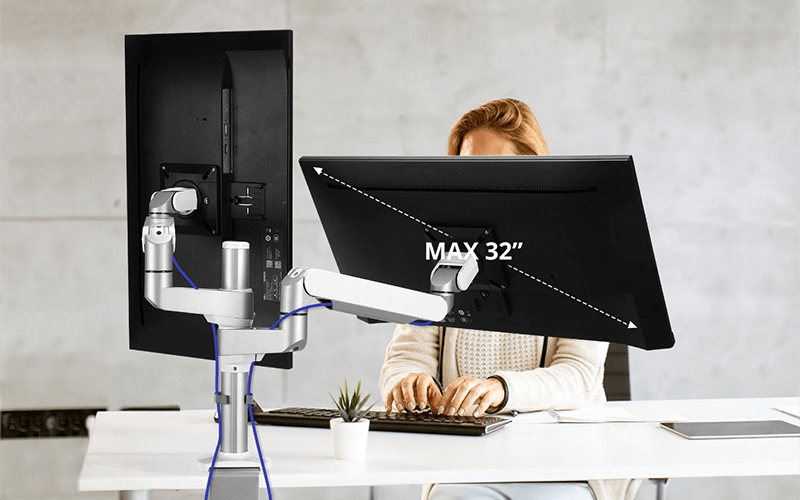 Experience comfort and efficiency. A girl using her PC