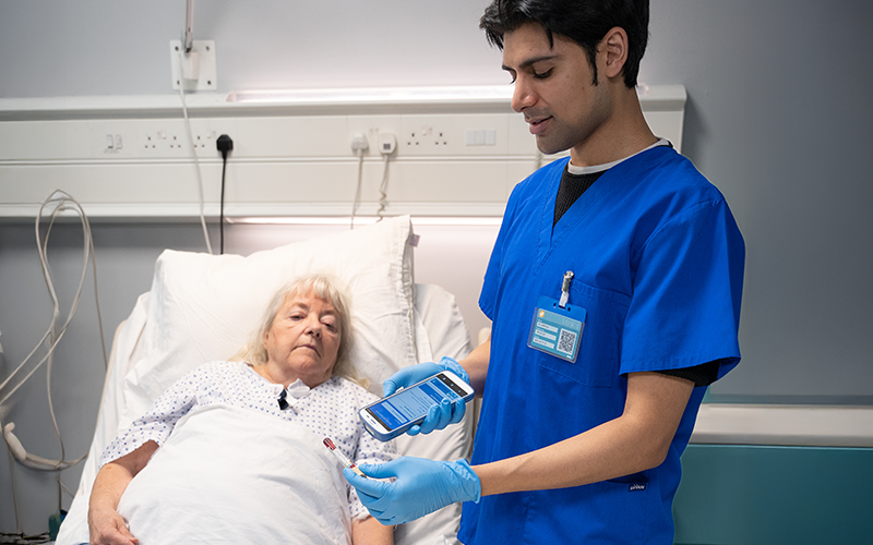 Zebra’s newest family of healthcare mobile computers were designed from the ground Zebra HC20 and HC50 device image