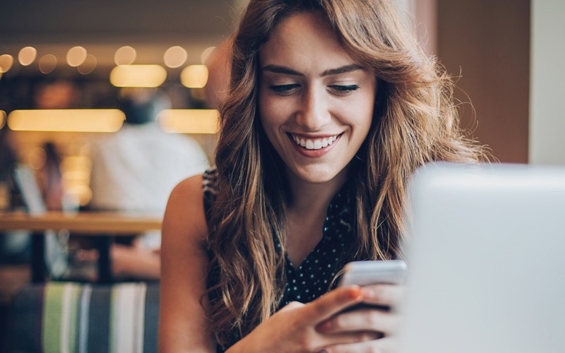 Get the response right every time Smiling client using chat to check on product ordering status